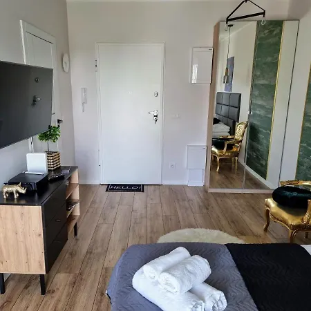 Apartment Jana Kazimierza Wola By Noclegi Renters Varšava Exteriér fotografie